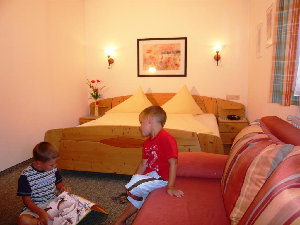 Ferienhaus Ahorn Neustift im Stubaital Bilik gambar